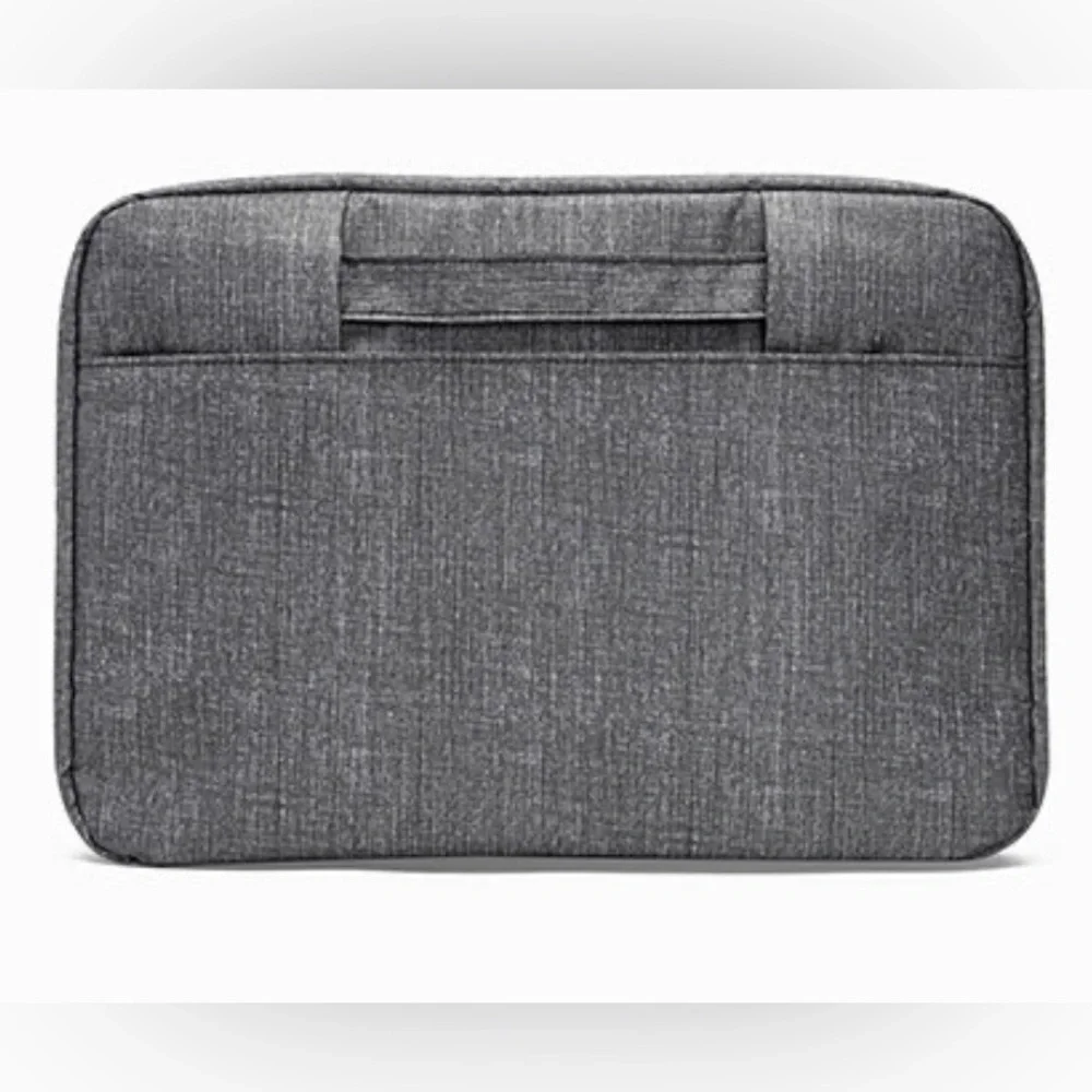 NIP! Thirty-One Charcoal Crosshatch Gray Small Laptop Sleeve Bag with handle.